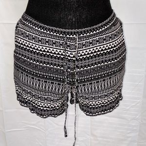 No Boundaries Shorts with Pockets